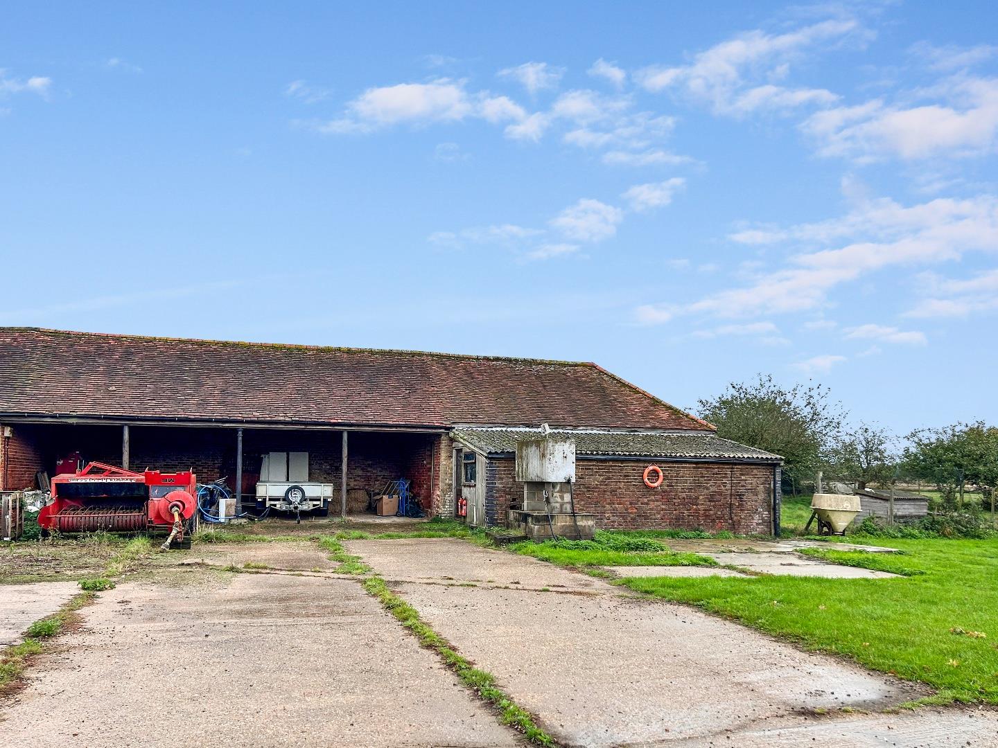 Bury Farm, Hertingfordbury, Hertford Greenhill Estates Leading